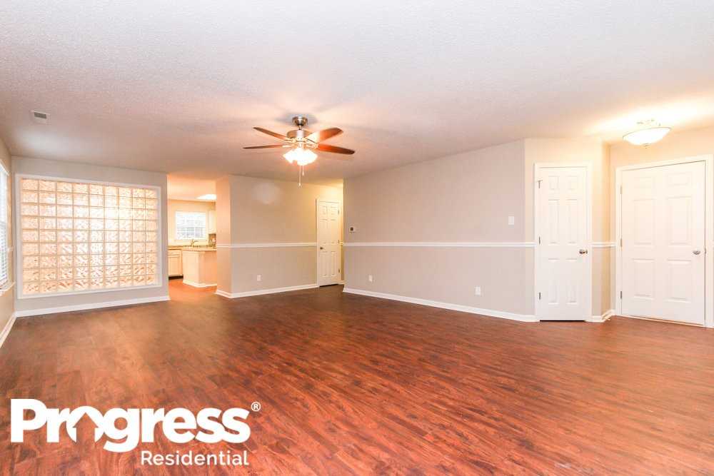 2425 Woodmont Ct - Photo 2 of 21