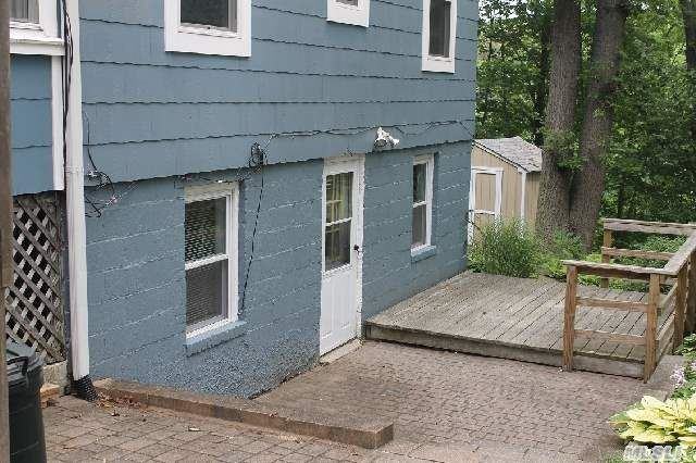 11 Doris Ct - Photo 3 of 16