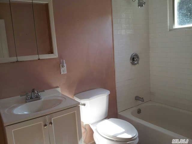 1689 N Gardiner Dr - Photo 3 of 5