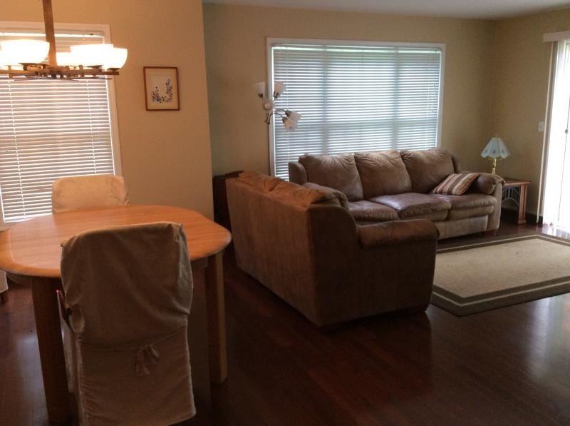 33 Stonyridge Dr #33 - Photo 2 of 12