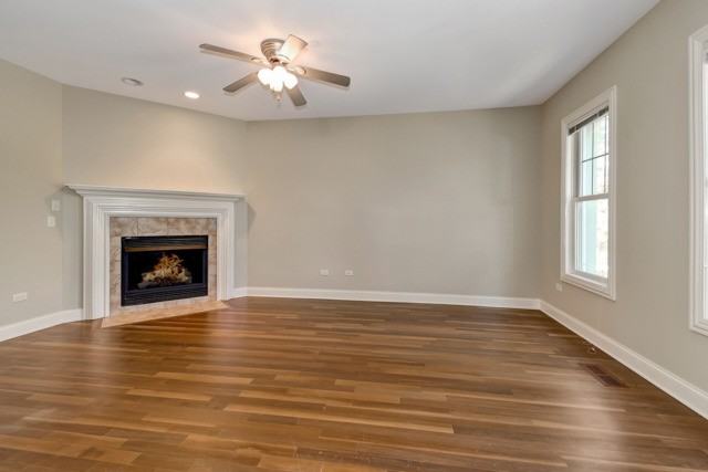 119 W Quincy St - Photo 3 of 10