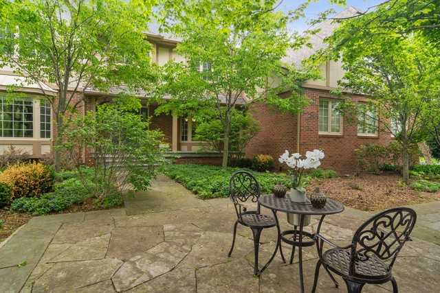 3118 Twin Knolls Dr - Photo 2 of 24