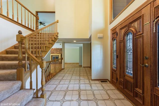 300 Thierry Ln - Photo 3 of 26