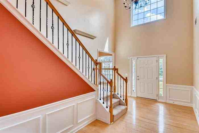 730 Ashepoint Way - Photo 2 of 17