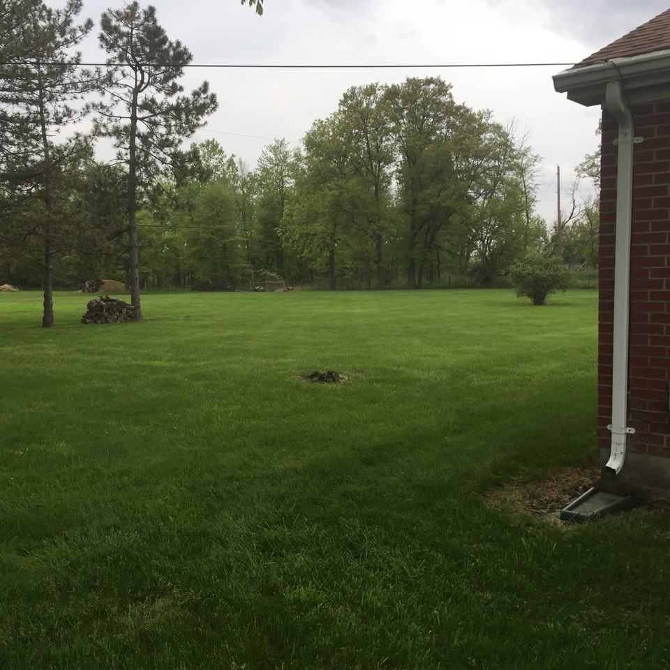 5250 Kerns Rd - Photo 2 of 9