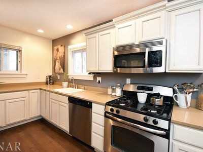 306 1/2 S Gridley St - Photo 2 of 9