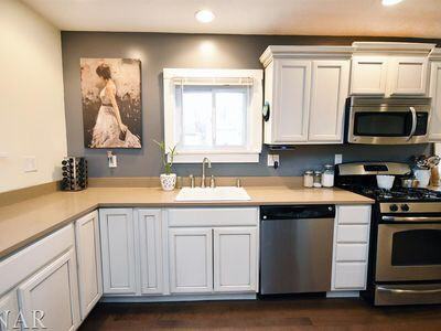 306 1/2 S Gridley St - Photo 3 of 9