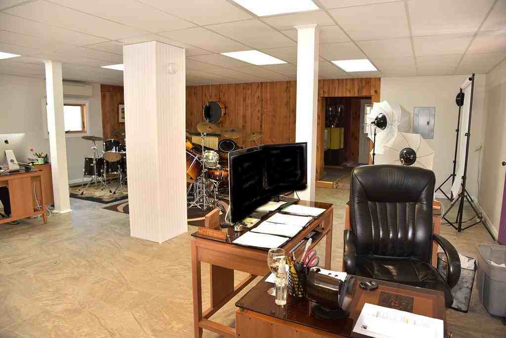 1500 Mohawk Trail - Photo 2 of 5