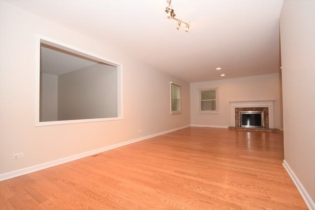 461 Castlewood Ln #461 - Photo 3 of 16