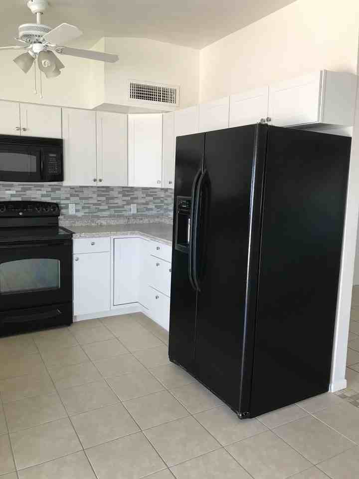 2411 W Oracle Jaynes Station Rd - Photo 3 of 14