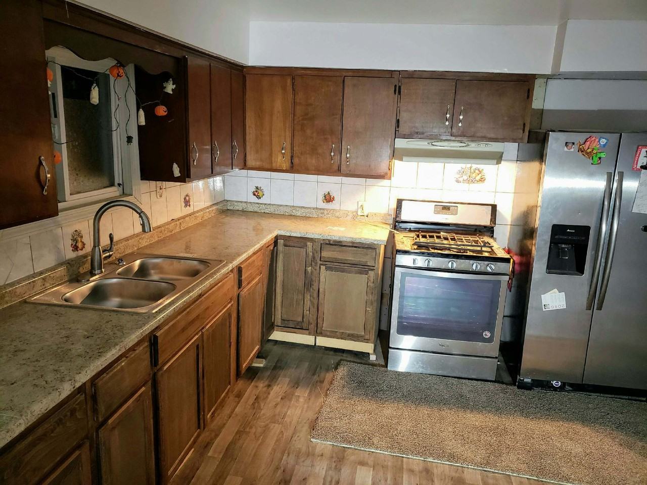 1660 N 39th Ave - Photo 2 of 9