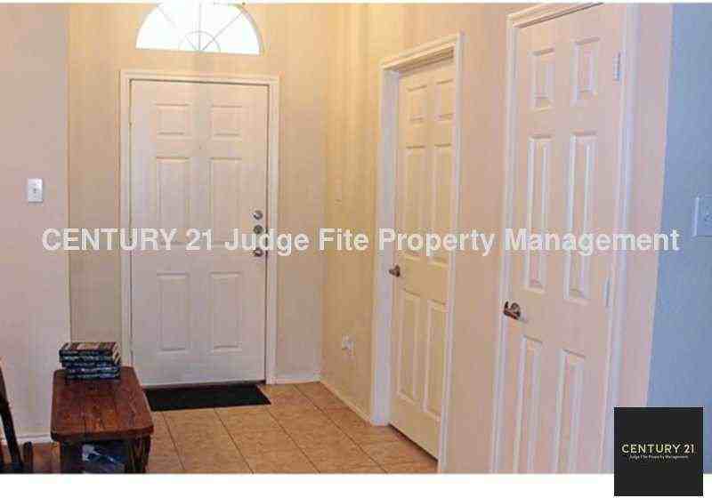 520 Flora Vista Ct - Photo 2 of 5