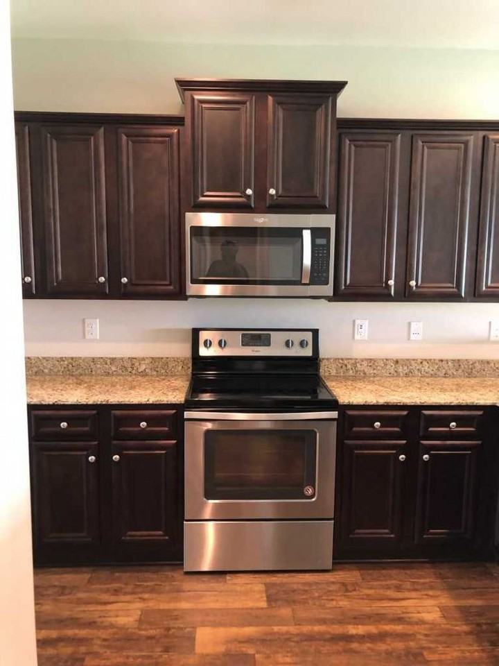 2692 Old Field Rd - Photo 3 of 11