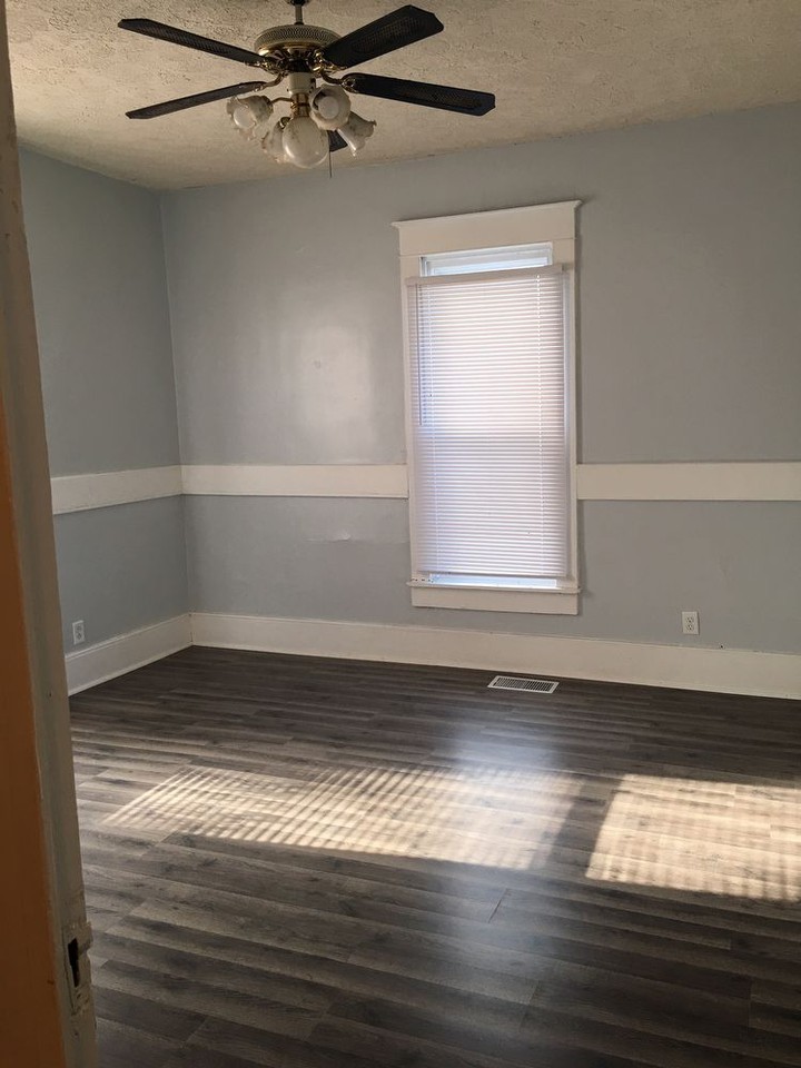 519 S 15th St - Photo 3 of 8