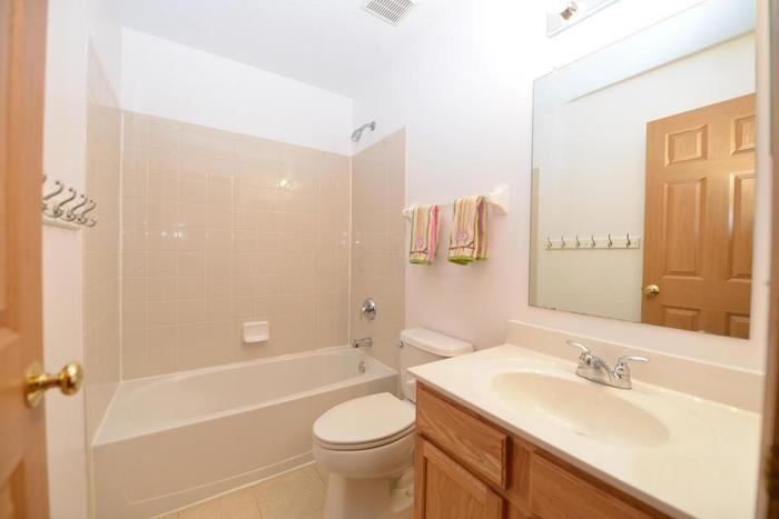 105 Kastlekove Dr - Photo 2 of 14