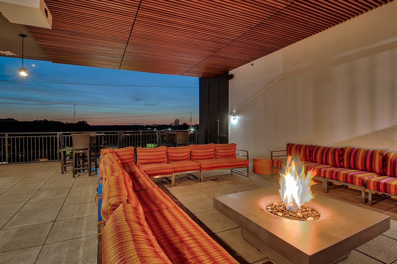 Windsor Morningside - Photo 7 of 47