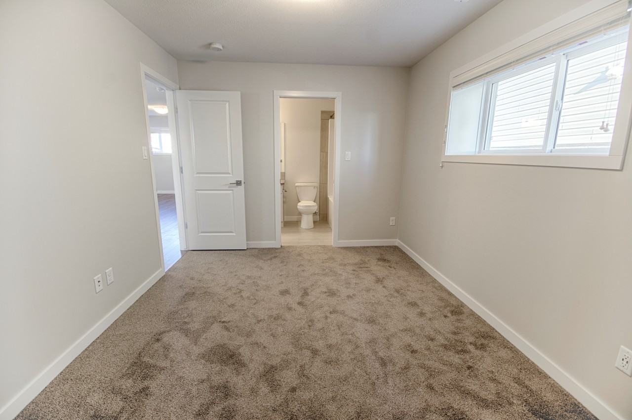 2 -735 Coalbrook Close West #2 - Photo 7 of 12