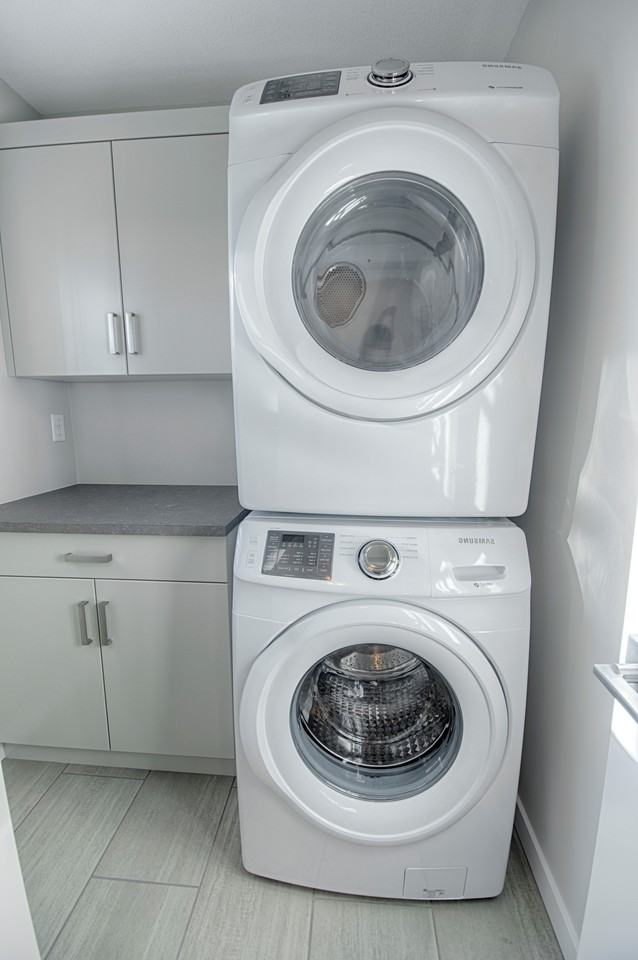 2 -735 Coalbrook Close West #2 - Photo 6 of 12