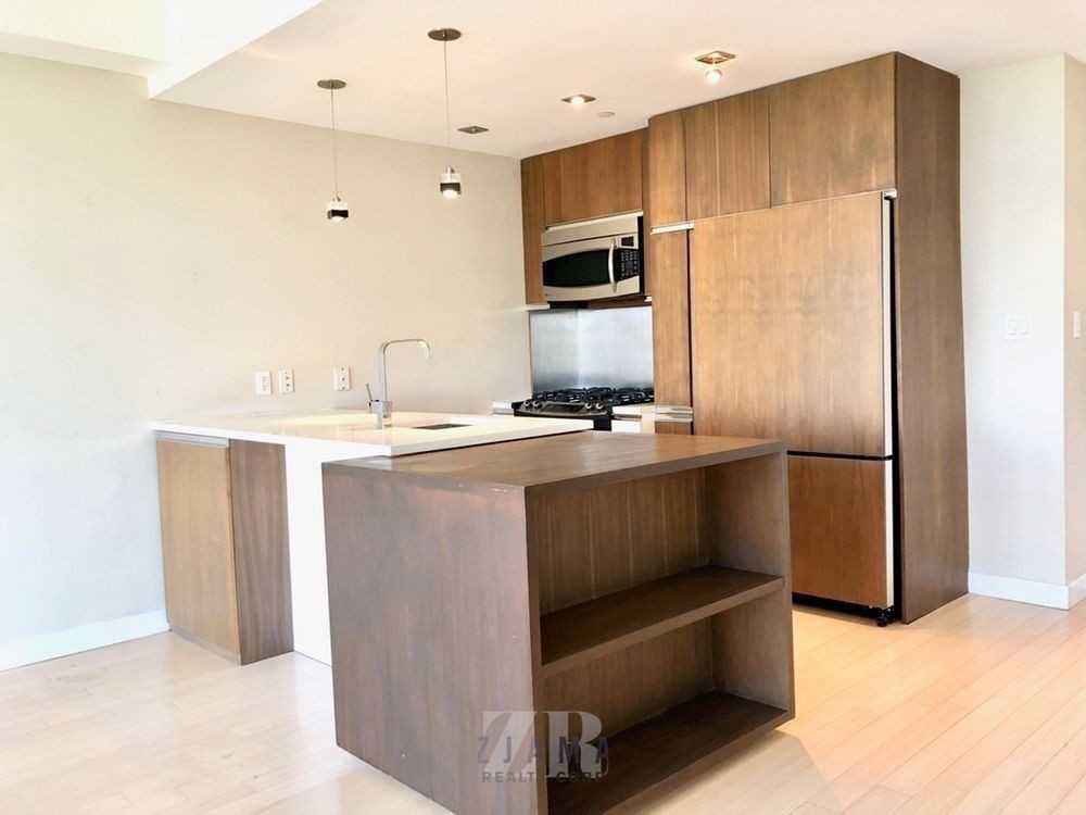 601 Ocean Pkwy #8B