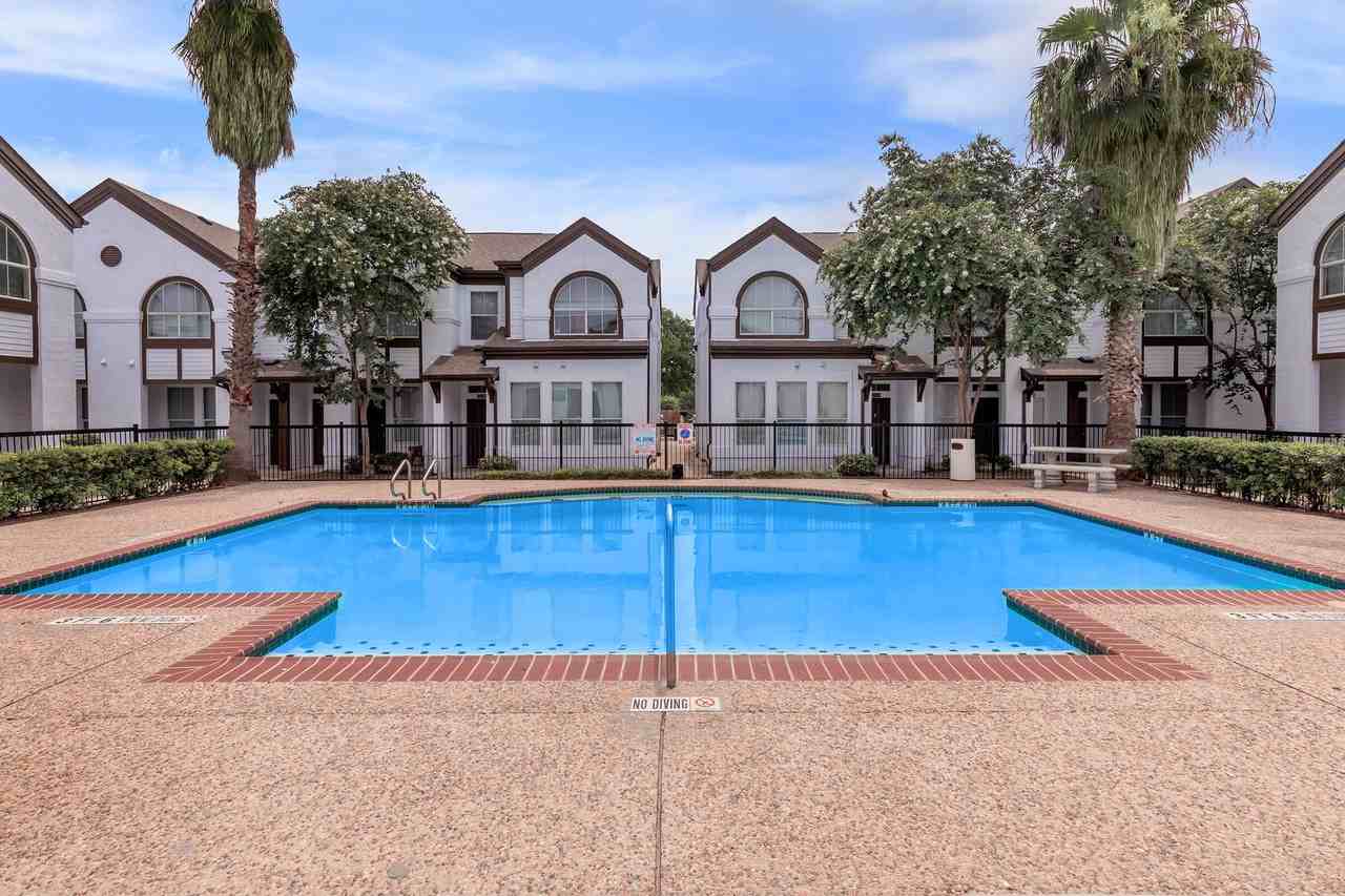 The Summit at Benavides Park Apartments 1700 S Hamilton St, San