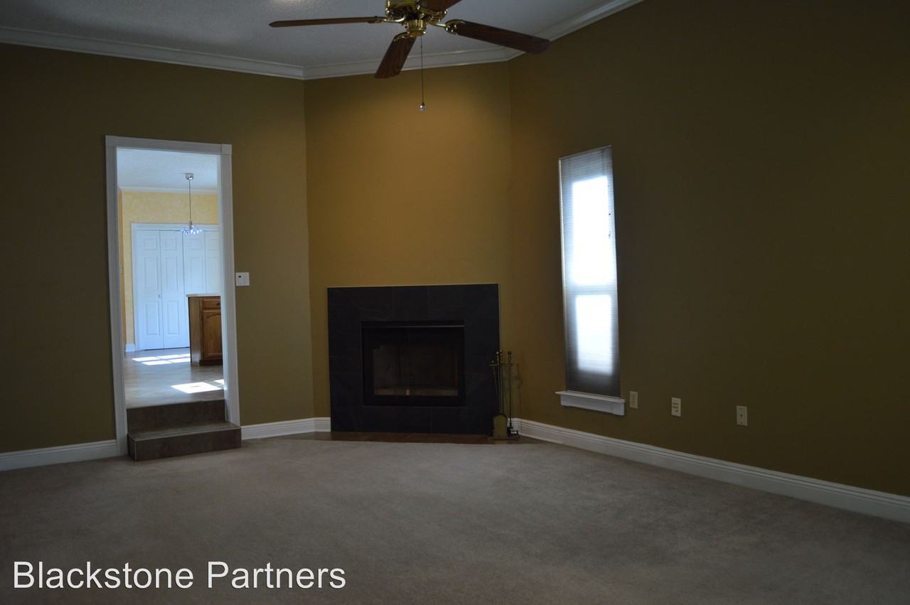 8546 Kaylynn Ave - Photo 2 of 7