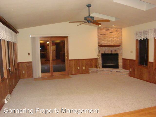 3208-3210 S. Kennedy Dr. - Photo 2 of 17