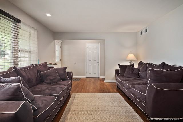 325 Tupelo - Photo 2 of 17