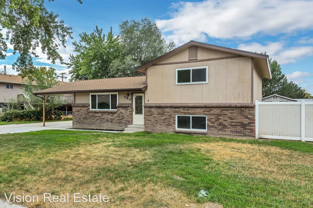 560 S 1100 W - Photo 2 of 18