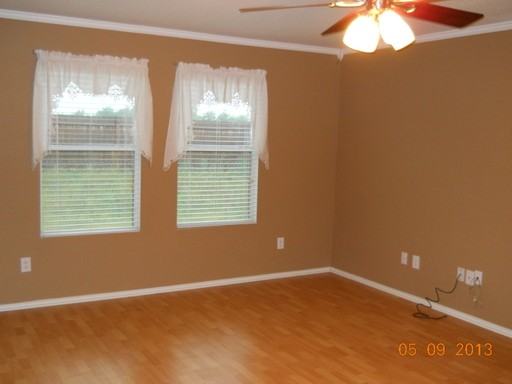 1448 Castle Ridge Rd - Photo 2 of 10