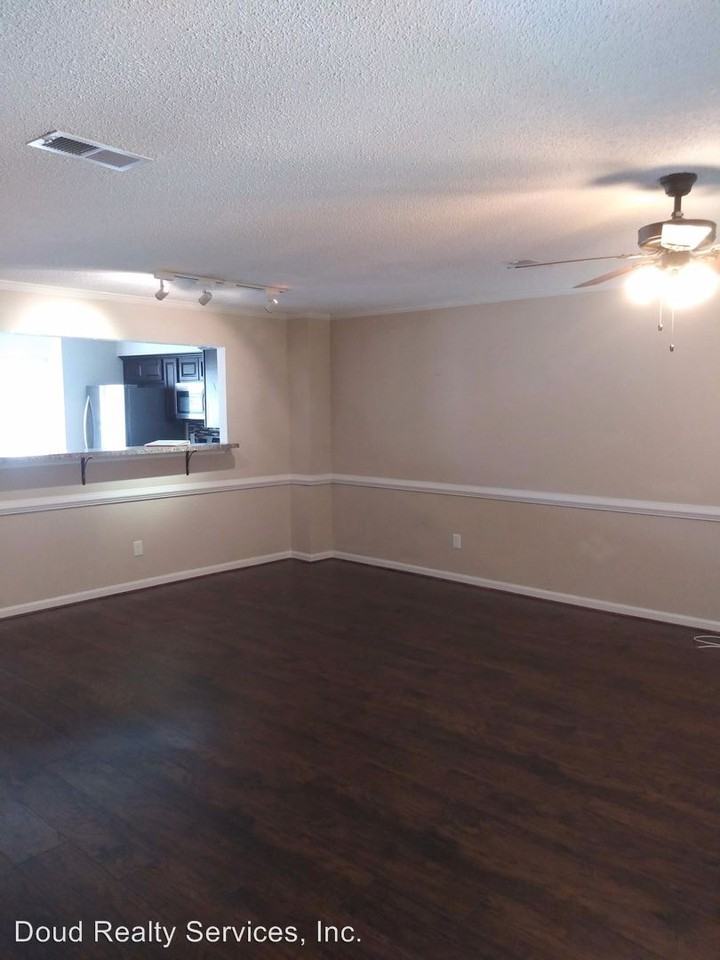 1245 Corkwood Cir - Photo 3 of 25