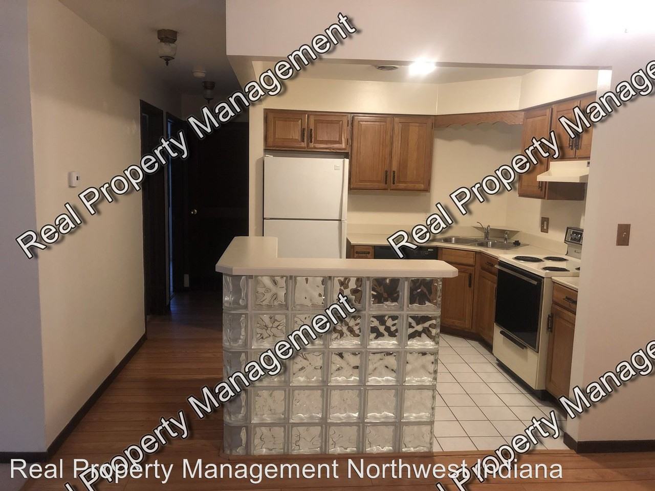 929 W Glen Park Ave #103 - Photo 3 of 13