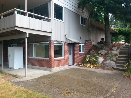 18631 NE 53rd St #B - Photo 2 of 15