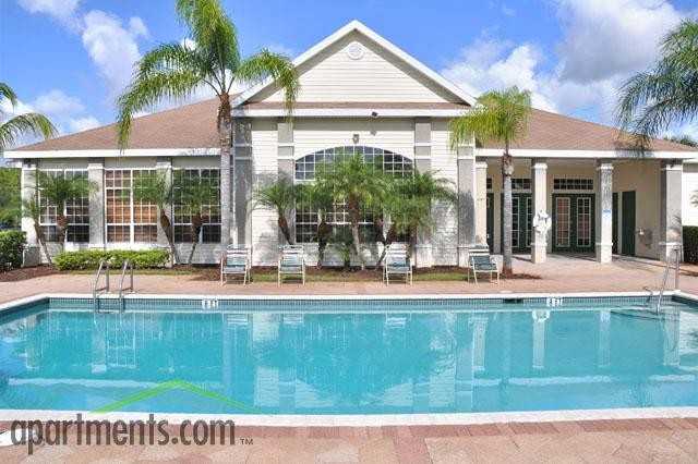 College Park Apartments - Photo 2 of 22