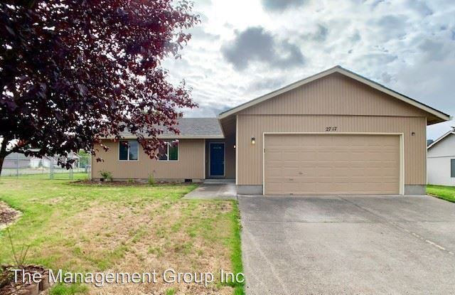 2717 Ne 146th Court - Photo 2 of 27