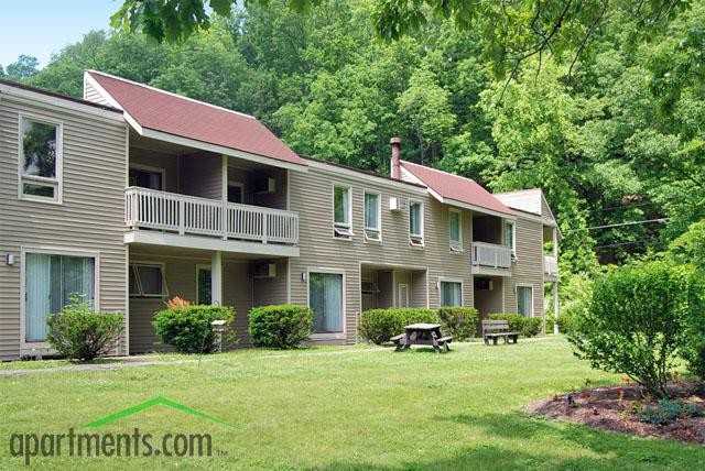 Emerald Springs Apartments 12 Pond View Ct., Painted Post, NY 14870