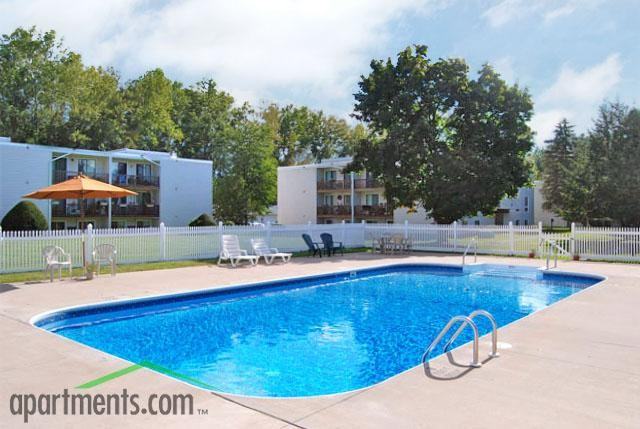 Windsor Mews Apartments - Photo 3 of 13