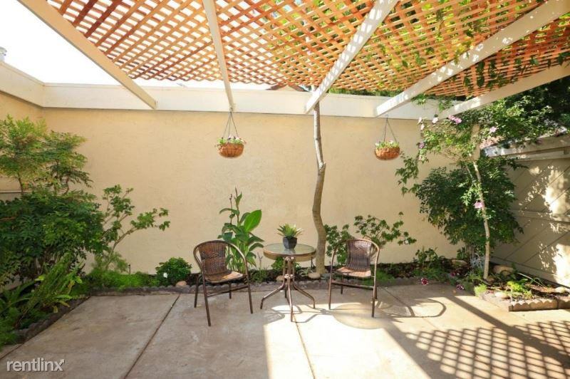 232 Truckee Ln - Photo 3 of 10