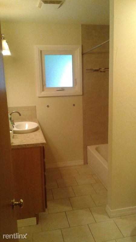 1700 Morningside Dr - Photo 2 of 3