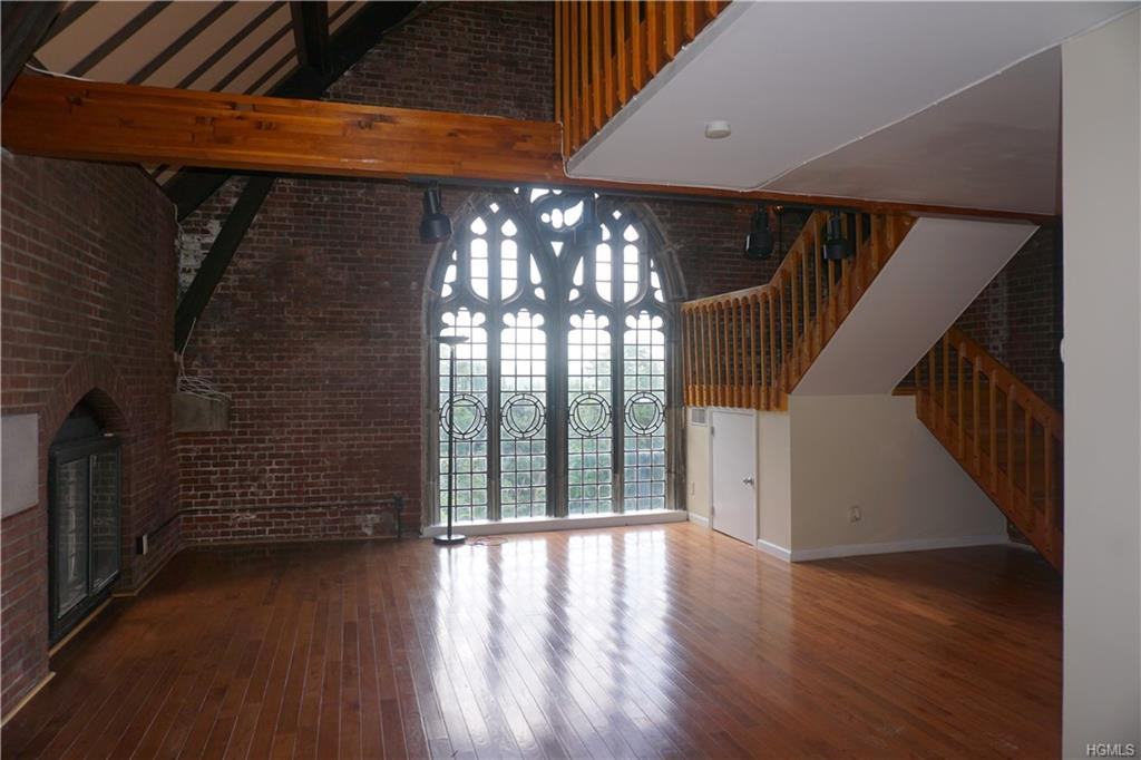 312 Chateau Rive - Photo 2 of 14