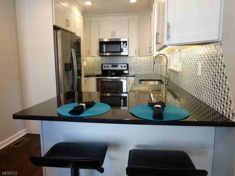 26 Adams Dr - Photo 2 of 22