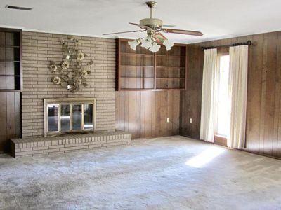 706 Johnson Ave - Photo 3 of 7