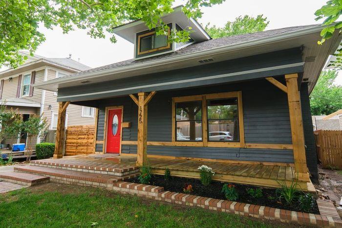 1725 N McKinley Ave - Photo 3 of 50