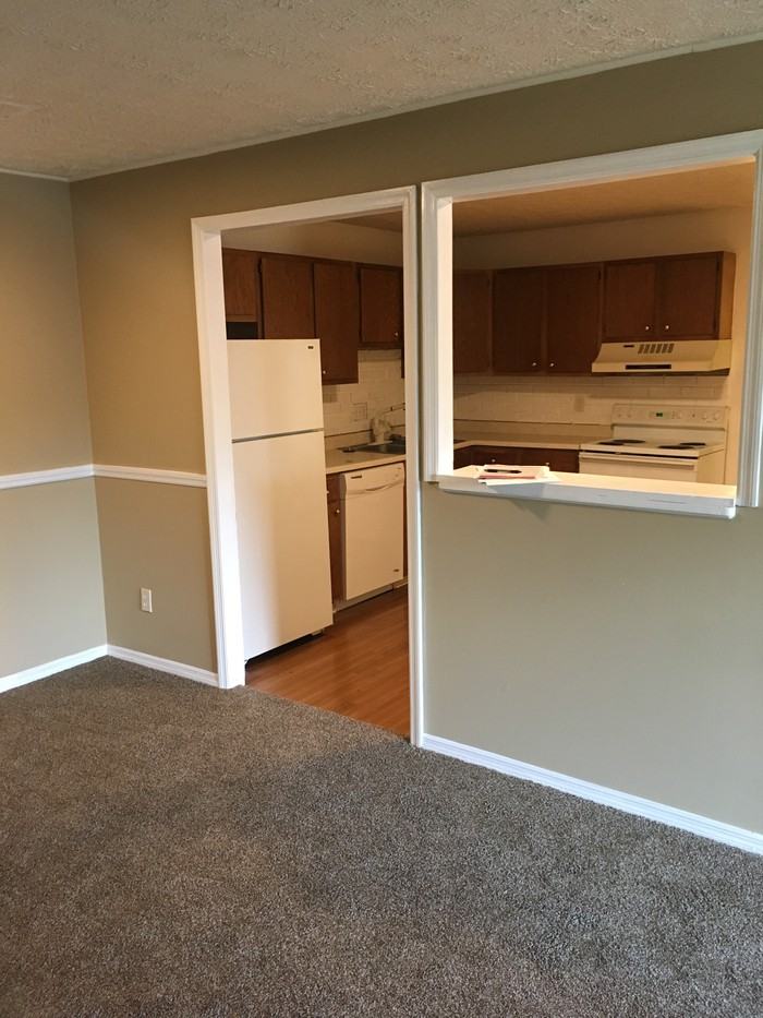 7212 Creekview Dr - Photo 2 of 6