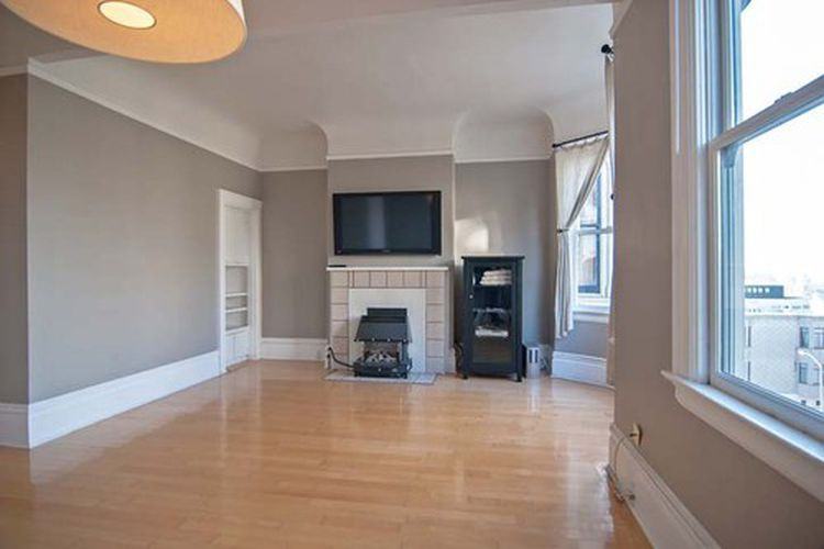 373 Green Street - Photo 2 of 12