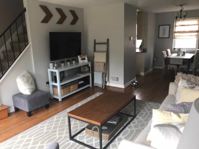 126 E Rosemont Ave - Photo 3 of 26