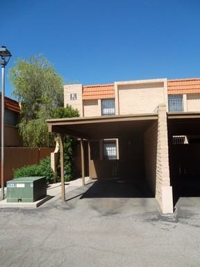2875 N Tucson Blvd #33