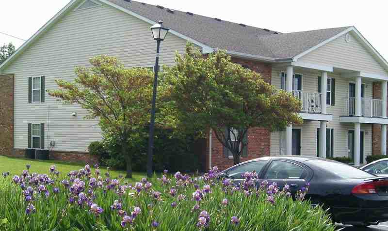 Broadway Place - Photo 2 of 13