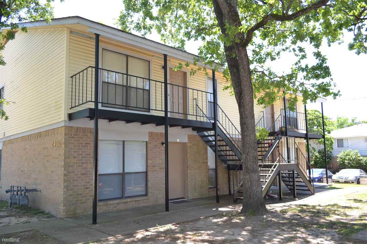 2402 Bandera Dr - Photo 2 of 2