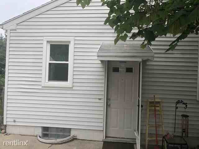 1407 Franklin St - Photo 2 of 16