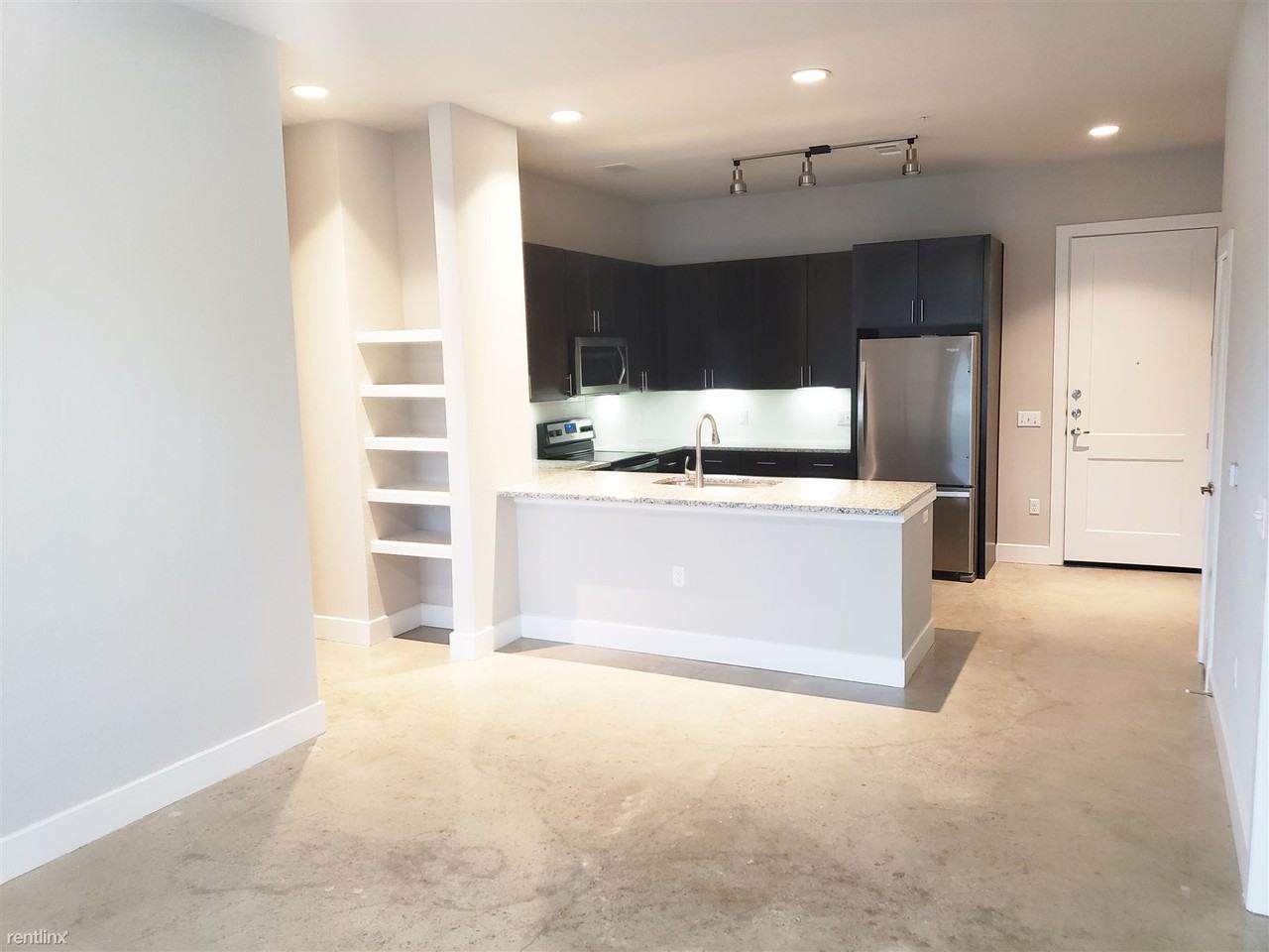 801 Sugaree Ave - Photo 2 of 5